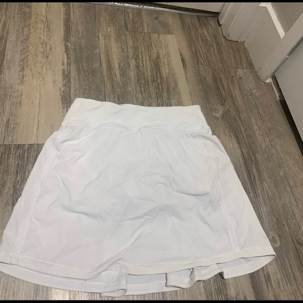 Size 2 Tall White Lululemon skort